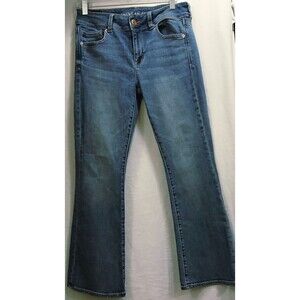 American Eagle Jeans Women's 8 Short Kick Boot Mid Rise Light Wash Stretch Denim